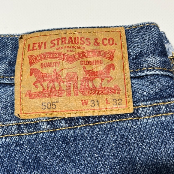 Levi’s 505 Jeans Men's 31x32 Blue Medium Wash Straight Regular Fit - Picture 12 of 13
